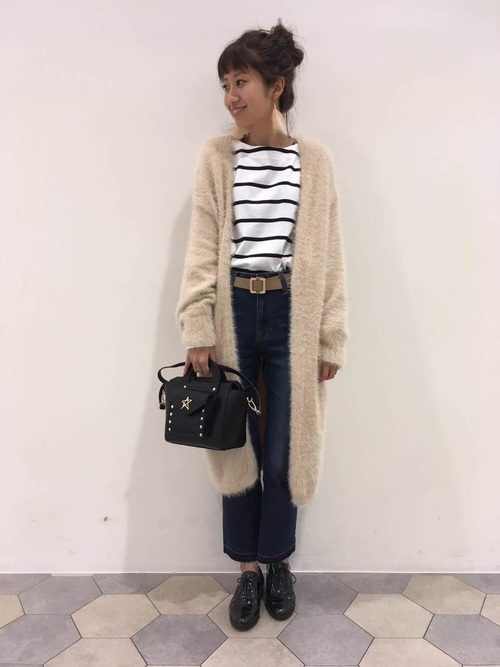 フェザーヤーンカーディガン特集 秋のニットコーデを紹介 Lamire ラミレ