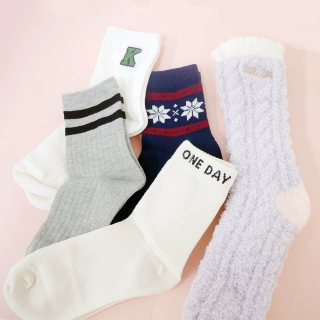 靴下レディースおすすめブランド10選 白の人気色から選び方まで紹介 Lamire ラミレ