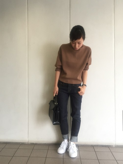 ノンウォッシュデニムが今注目 糊のある 生デニム でワンランク上のコーデに Lamire ラミレ
