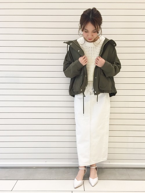 感度が高い人はこぞってこれ 春アウターはちょいメンズライクで外すのが気分 Lamire ラミレ