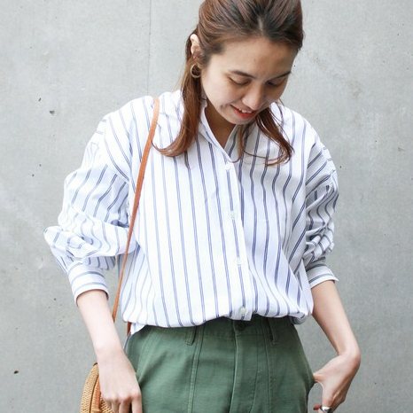 かっちりしすぎはng 春のシャツコーデはカジュアルに着崩すのが鉄則 Lamire ラミレ