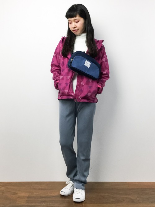 スポーティー アウターのレディース特集 トレンドおしゃれコーデを紹介 Lamire ラミレ