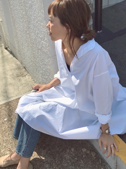 その抜け感 合ってる 春コーデのちょうどいい抜け感はこう出します Lamire ラミレ