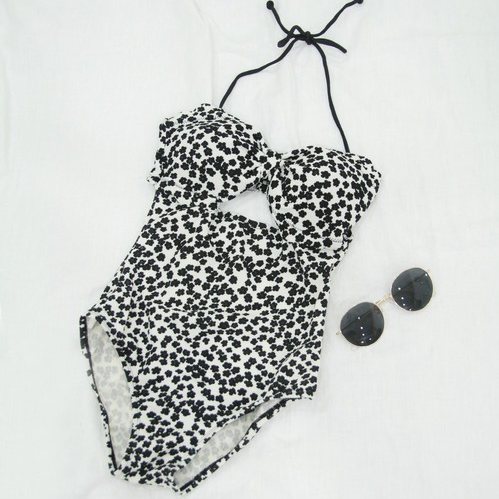 ビキニよりもなんだかおしゃれ 今年の夏もワンピース水着一択です Lamire ラミレ