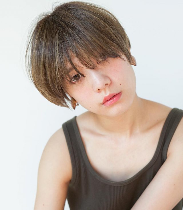 茶髪が似合わない女性の特徴 似合う人との違いは顔 肌色 メイクにあり Lamire ラミレ