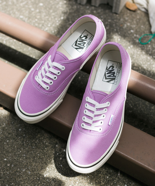 最新 Vansの秋冬スニーカー特集 おしゃれなお目立ちカラーを紹介 Lamire ラミレ