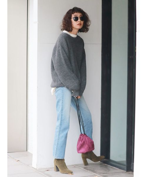映えコーデに変身 冬のシンプル無地ニットを10倍おしゃれに着る方法 Lamire ラミレ