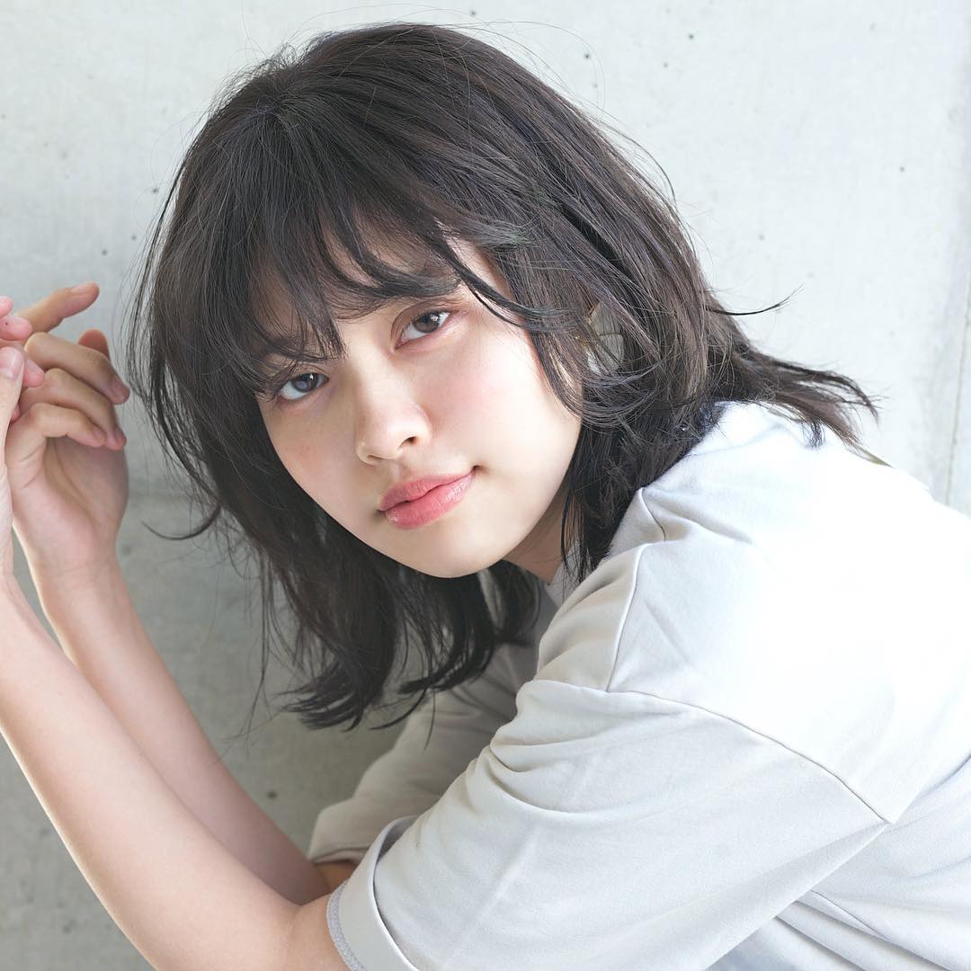 黒髪女子におすすめの眉毛の色 形は 似合う眉カラーの選び方 書き方 Lamire ラミレ