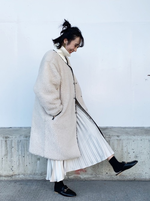 主役にも脇役にも 冬のプリーツスカートコーデが万能すぎました Lamire ラミレ