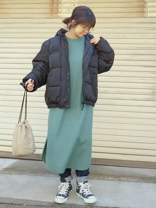 ワンピース コートの春コーデ集 大人レディースファッションを楽しもう Lamire ラミレ
