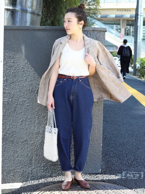 リネンジャケットのコーデ11選 セットアップで大人の余裕が溢れ出る Lamire ラミレ