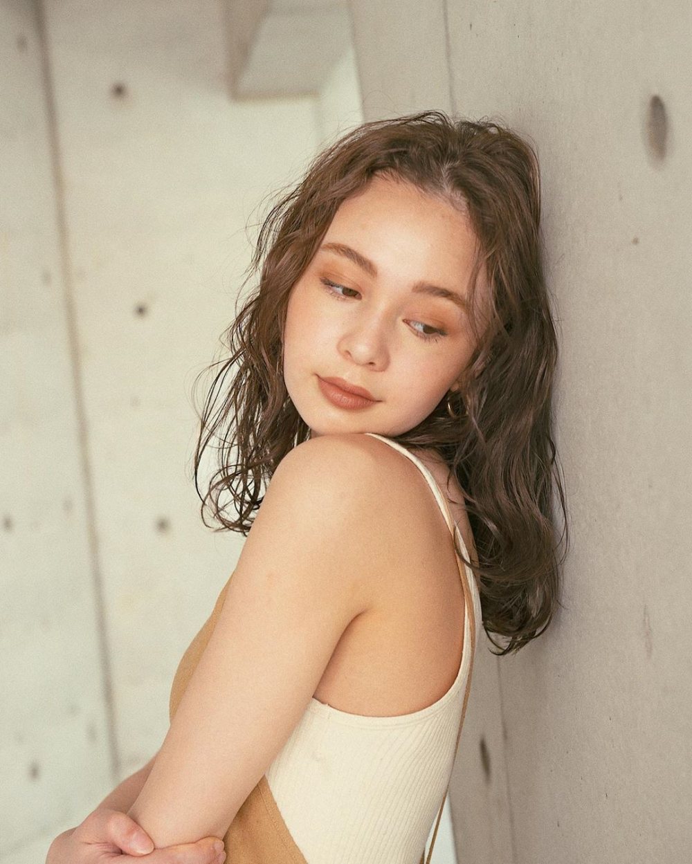 ほどよい脱力感を楽しみたい アンニュイな雰囲気になれるヘアスタイル Lamire ラミレ