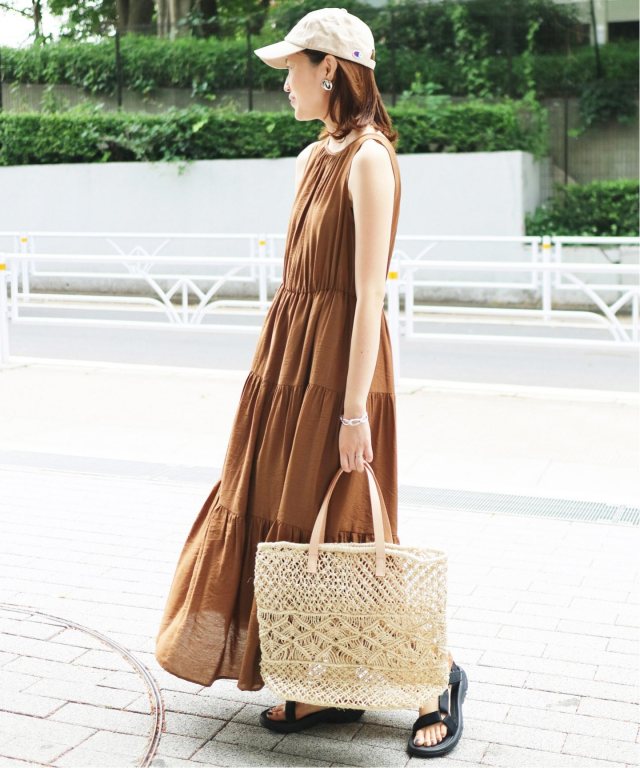 イタくならないコツ 今年大人気のティアードワンピ 大人はこう着る Lamire ラミレ