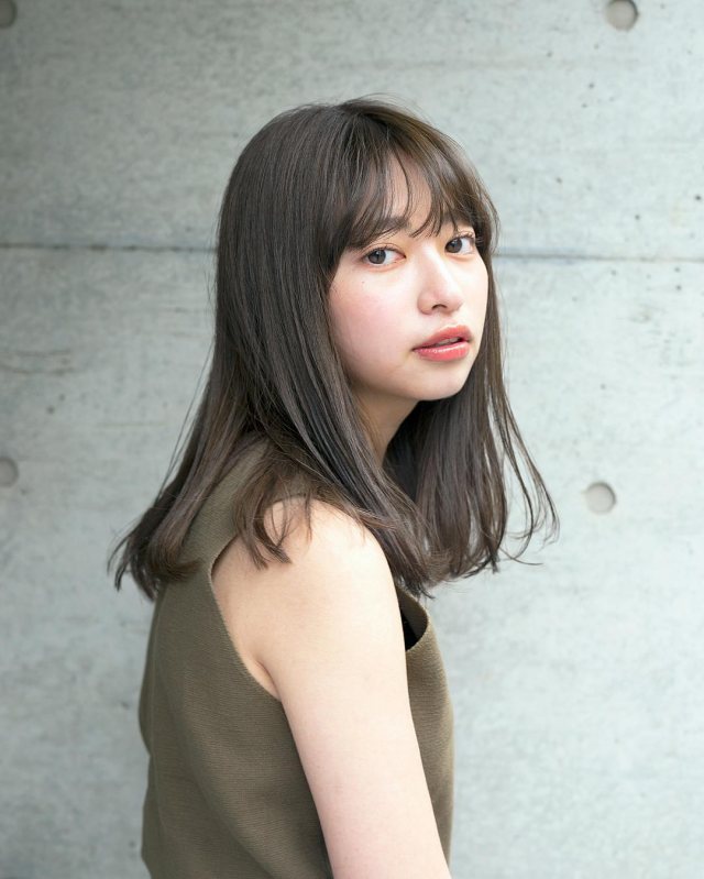 可愛げがある素直な女性のイメージ画像
