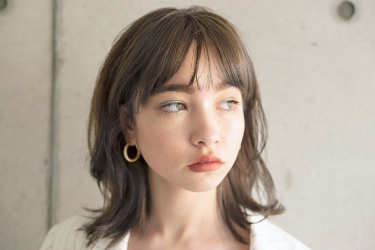 《猫顔》と言われる女性の特徴！猫顔の美人芸能人・メイク方法・モテる理由って？ – lamire [ラミレ]