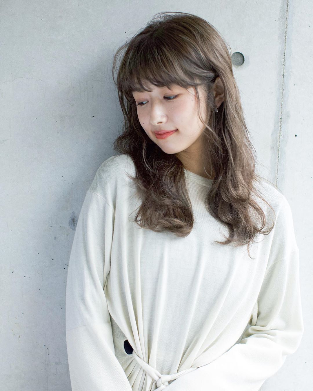 アッシュが似合わない女性のイメージ画像