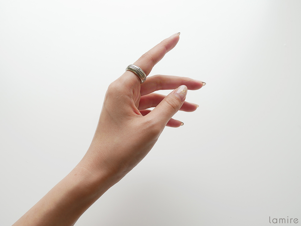 短期間で簡単に指を細くする方法3選 指輪が似合うほっそり指を手に入れよう Lamire ラミレ