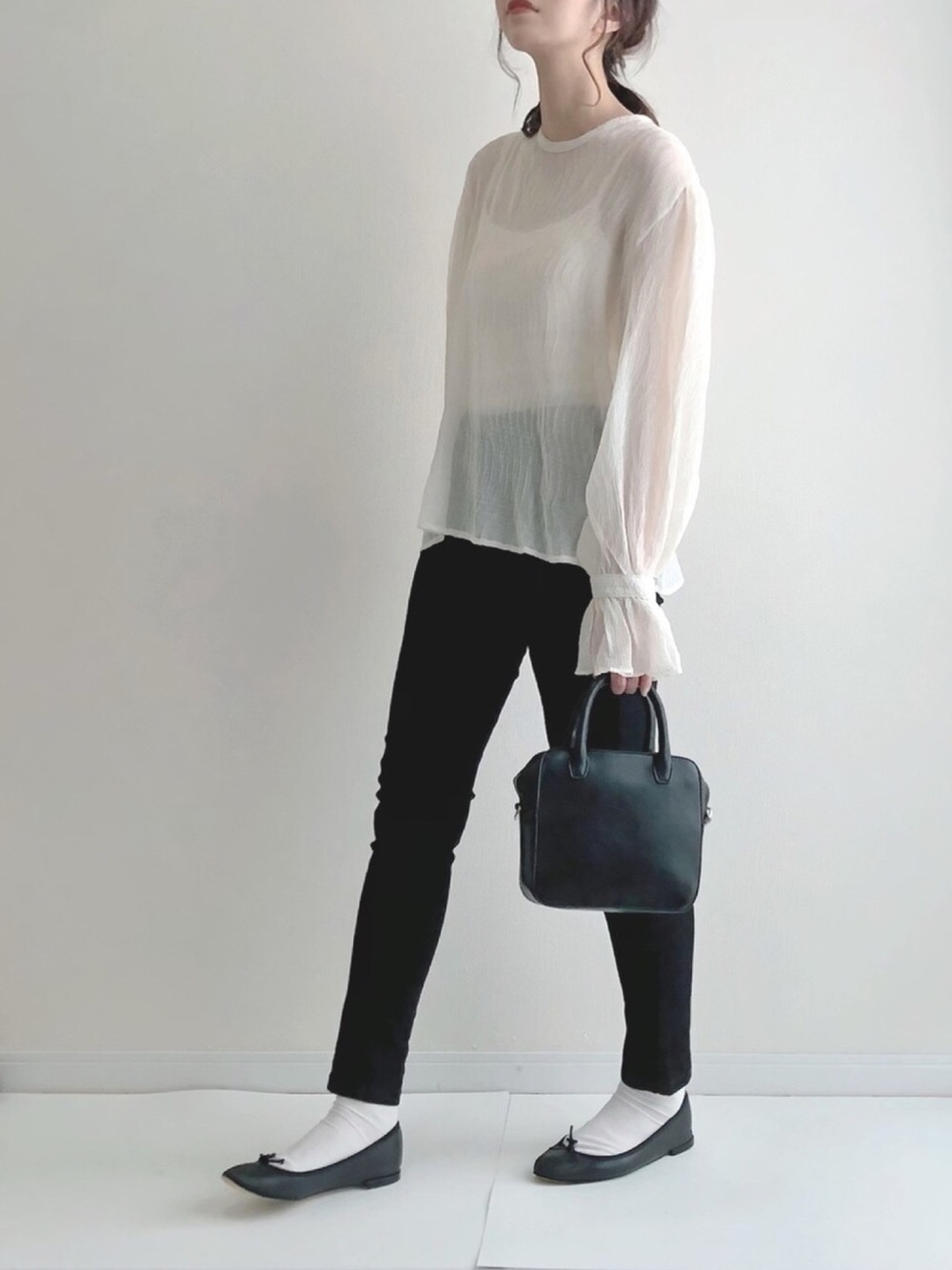 黒スキニーの着回しコーデ4選 初夏にマネしたいおしゃれな着こなしを紹介 Lamire ラミレ