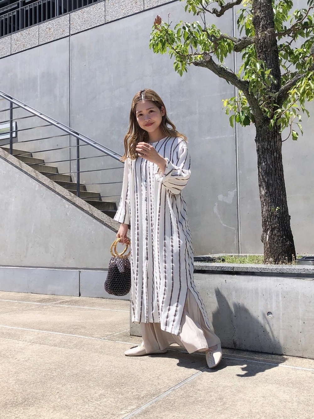 低身長さんにおすすめ夏コーデ4選 スタイルアップが叶う着こなし方を紹介 Lamire ラミレ 低身長さんにおすすめ夏コーデ4選 スタイルアップが叶う着こなし方を紹介 Lamire ラミレ