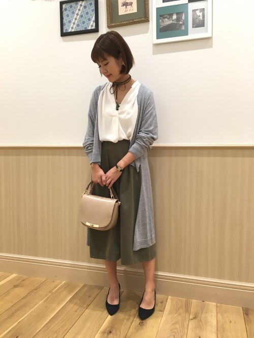 ガウチョパンツの春コーデおすすめ選 色別に定番からトレンドアイテムの組み合わせまで特集 Lamire ラミレ