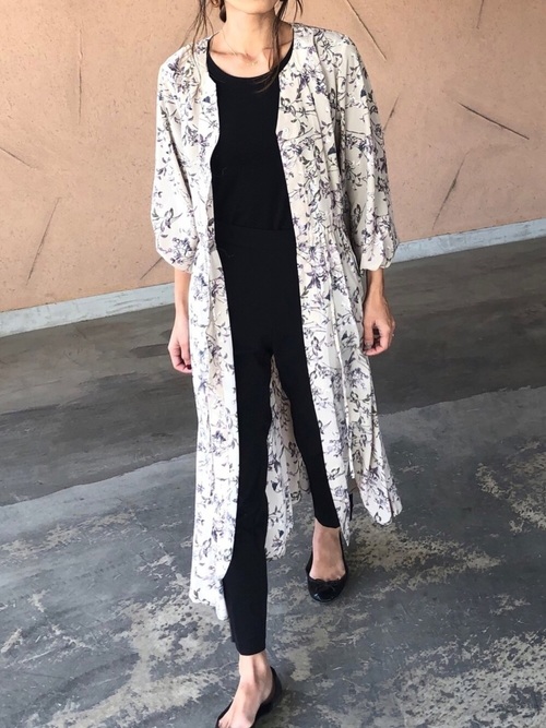 花柄カーディガンの人気おすすめレディースコーデ選 こなれた大人かわいい着こなし術 Lamire ラミレ