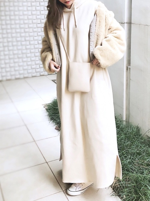 ワンピースの人気おすすめカジュアルコーデ選 季節別に定番からトレンドまで着こなし方を特集 Lamire ラミレ