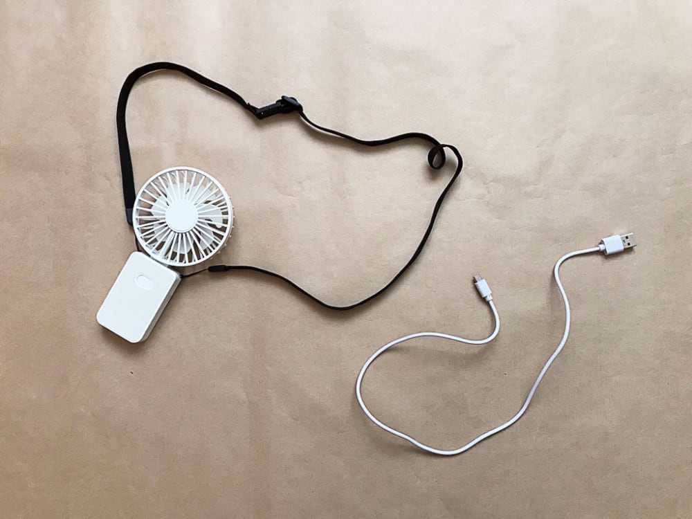 無印良品の充電式ハンディファン付属品