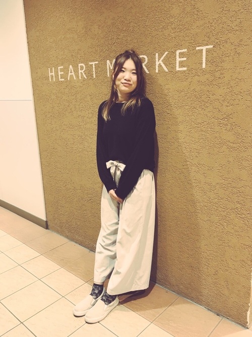ハートマーケットの人気おすすめレディースコーデ選 アイテム別の大人かわいい着こなし術を特集 Lamire ラミレ ハートマーケットの人気おすすめレディースコーデ選 アイテム別の大人かわいい着こなし術を特集 Lamire ラミレ
