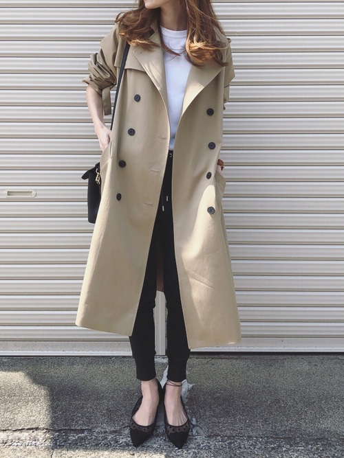 人気おすすめレディース黒スウェットパンツコーデ選 季節別に定番からトレンドまで着こなし方を特集 Lamire ラミレ