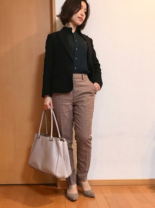 黒ジャケットのレディースコーデ選 オフィスからカジュアルまで季節別の着こなし術 Lamire ラミレ