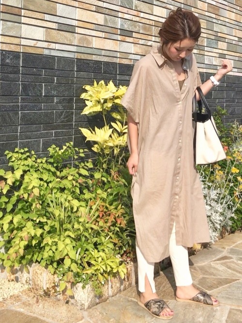 レギンスの夏コーデおすすめ選 涼しげに見える爽やかな大人女子の着こなし術 Lamire ラミレ