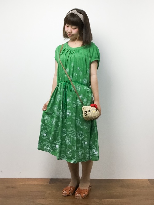 大人かわいいい人気サンリオコーデ16選 キャラとおそろいが魅力の着こなし術を特集 Lamire ラミレ