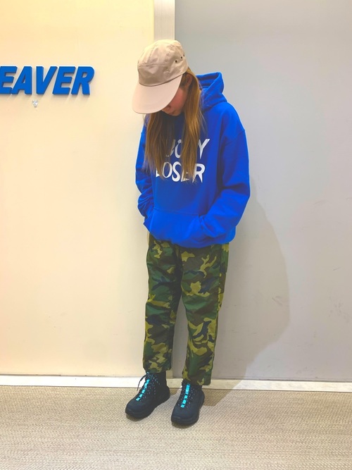迷彩ズボンの人気おすすめレディースコーデ19選 ワイルドなのに大人かわいい着こなし Lamire ラミレ