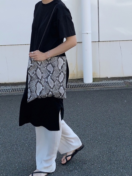 ユニクロ夏のおすすめレディースコーデ選 大人女子のおしゃれ見えコーデを紹介 Lamire ラミレ