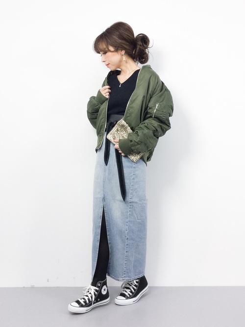 カーキma 1 人気のおすすめレディースコーデ選 大人女子のこなれ感を演出 Lamire ラミレ