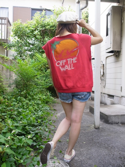 人気のレディースサーフコーデおすすめ19選 大人かわいい着こなし術を紹介 Lamire ラミレ