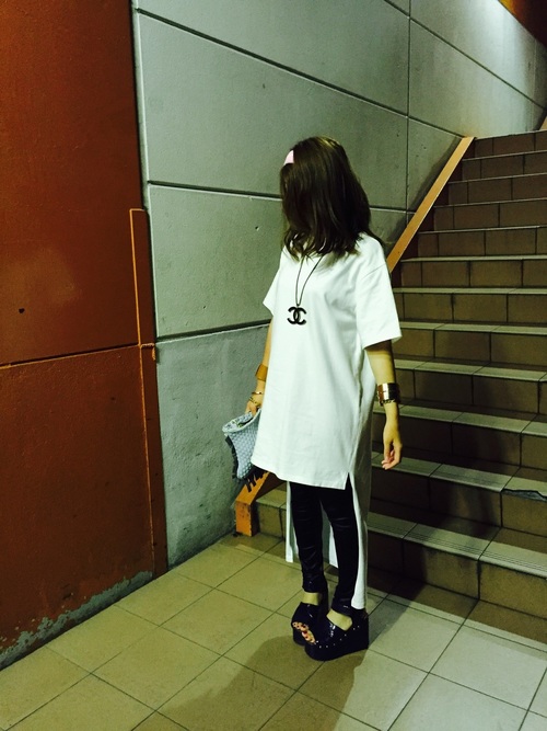 ナイキのヘアバンドの人気おすすめコーデ19選 個性のあるおしゃれを楽しむコーデ術 Lamire ラミレ