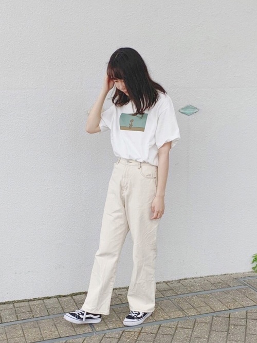 夏の白パンツコーデおすすめ19選 着ぶくれしらずのスタイルアップコーデ術を特集 Lamire ラミレ