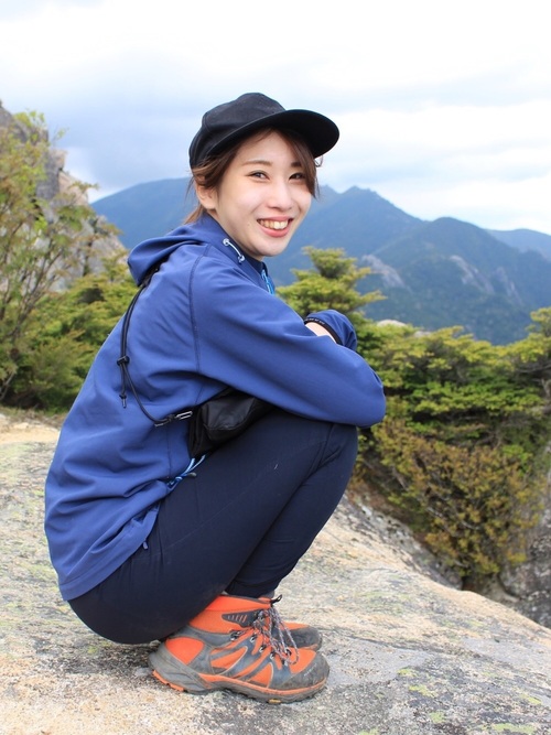 マムートの人気コーデ10選 アウトドアでもカジュアルでも使いたい着こなしを特集 Lamire ラミレ