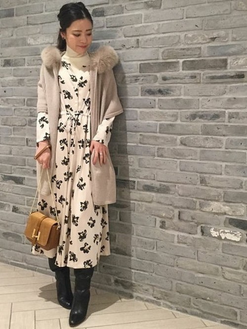 レストランのおすすめレディースコーデ18選 ホテルのドレスコードに合う服装特集 Lamire ラミレ