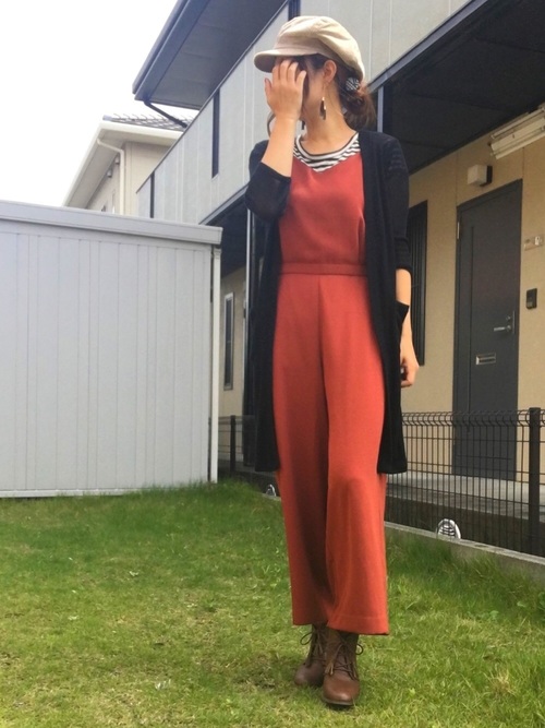ユニクロのサロペット人気コーデ15選 オールシーズン楽しめる大人かわいいコーデ術 Lamire ラミレ