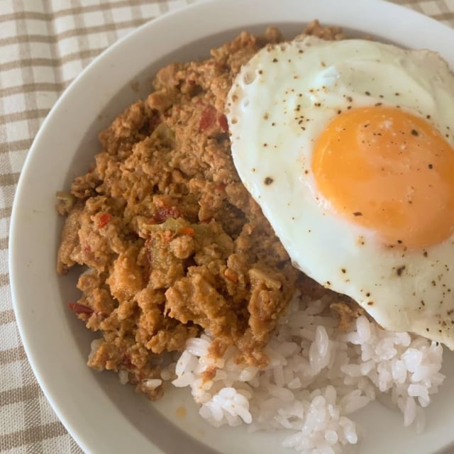 ご飯にかけるバクテー&ガパオ