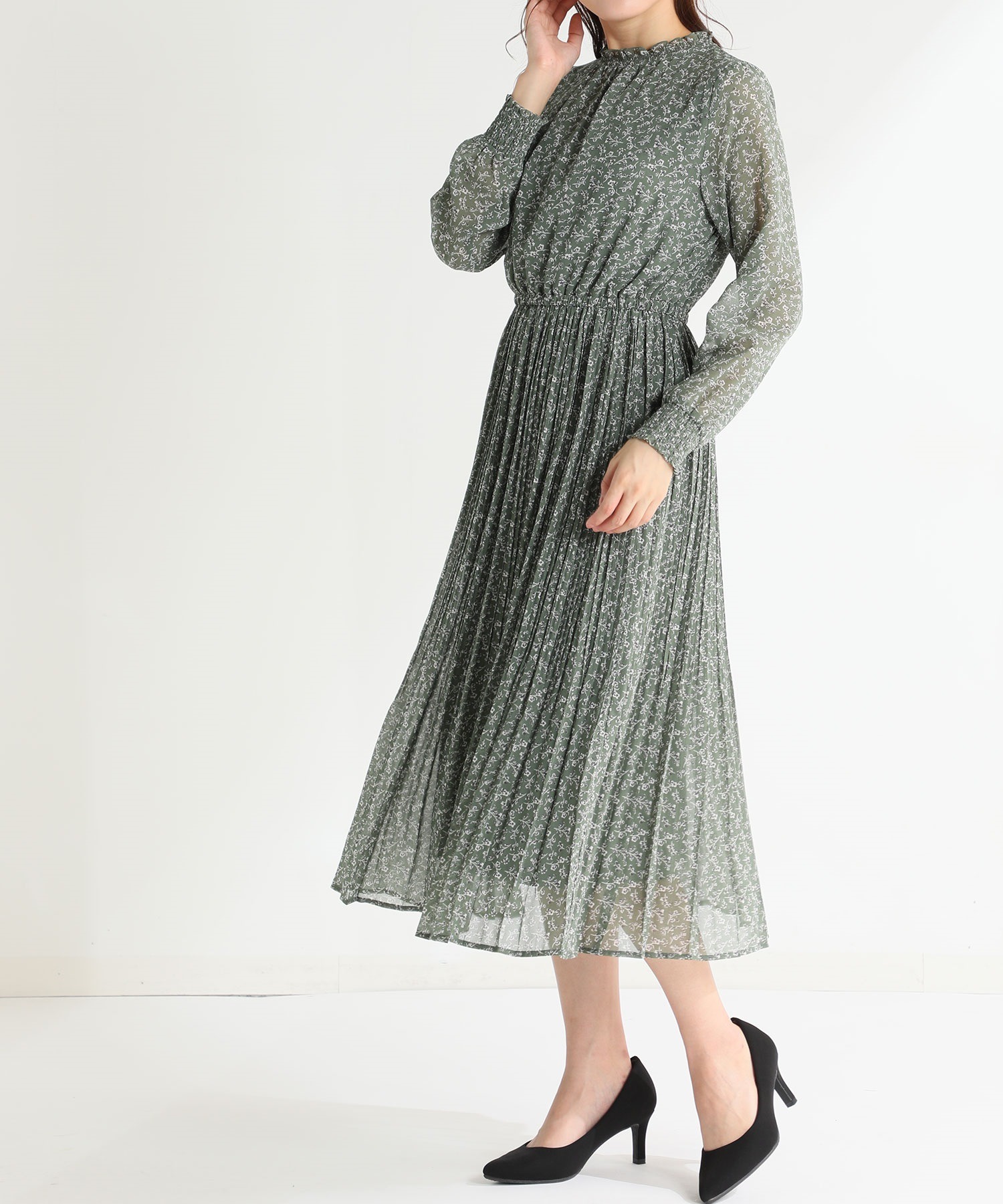 これ ハニーズ で買えるの 1枚で着こなす 清楚系ワンピース を要チェック Lamire ラミレ