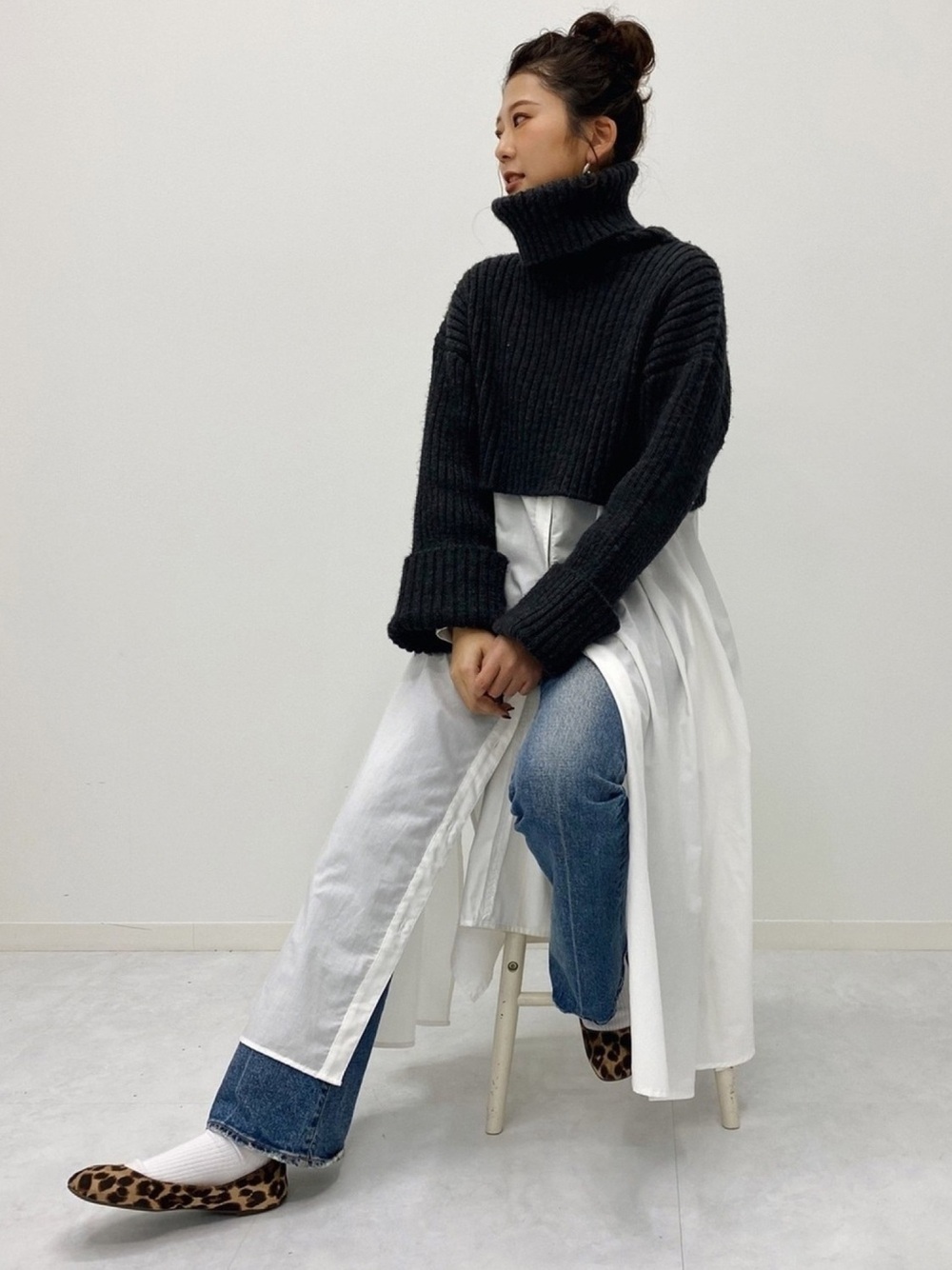 ZARAのニットにデニムを合わせたコーデ