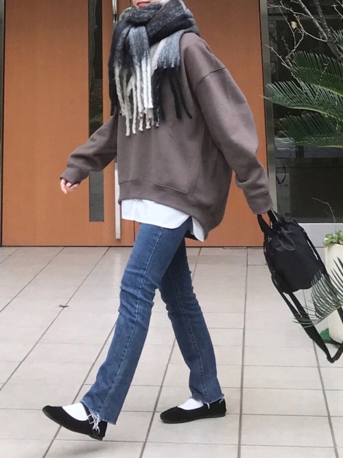 すぐマネして アラサー のための大人かわいい マフラー の巻き方4選 Lamire ラミレ