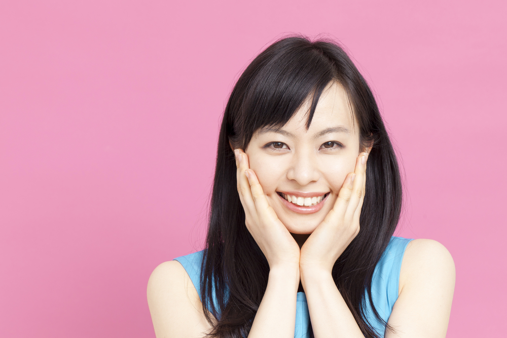 笑顔の素敵な女性