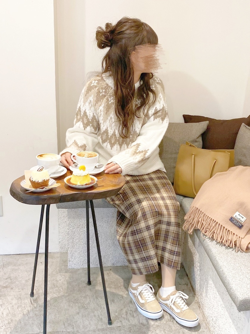 フェアアイルセーターのコーデ