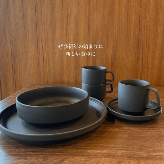 スリーコインズの新作皿