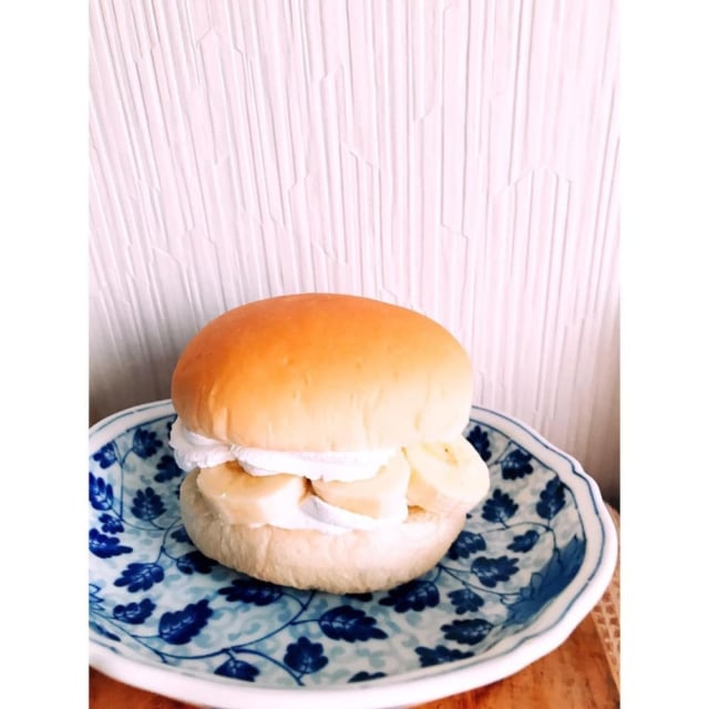 業務スーパーのバンズで作ったフルーツサンドの写真