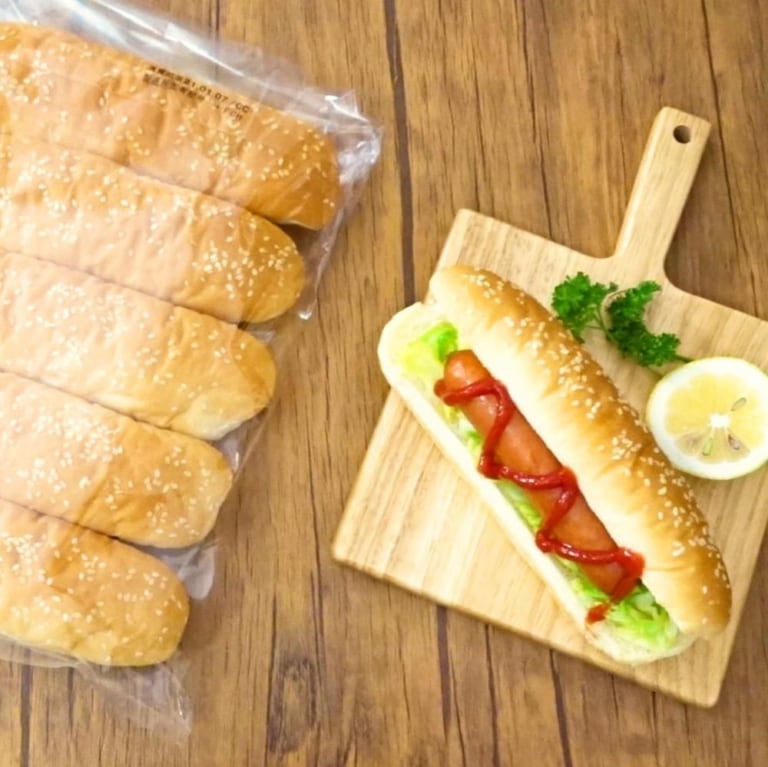 コストコのフジパンホットドッグバンズで作ったホットドッグの写真